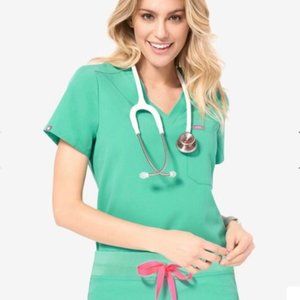 FIGS Catarina top Surgical Green
